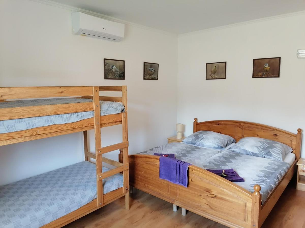 8888 Apartmanhaz Lispeszentadorján Zewnętrze zdjęcie
