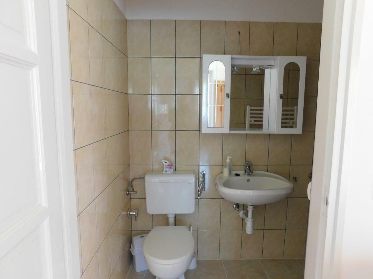 8888 Apartmanhaz Lispeszentadorján Zewnętrze zdjęcie